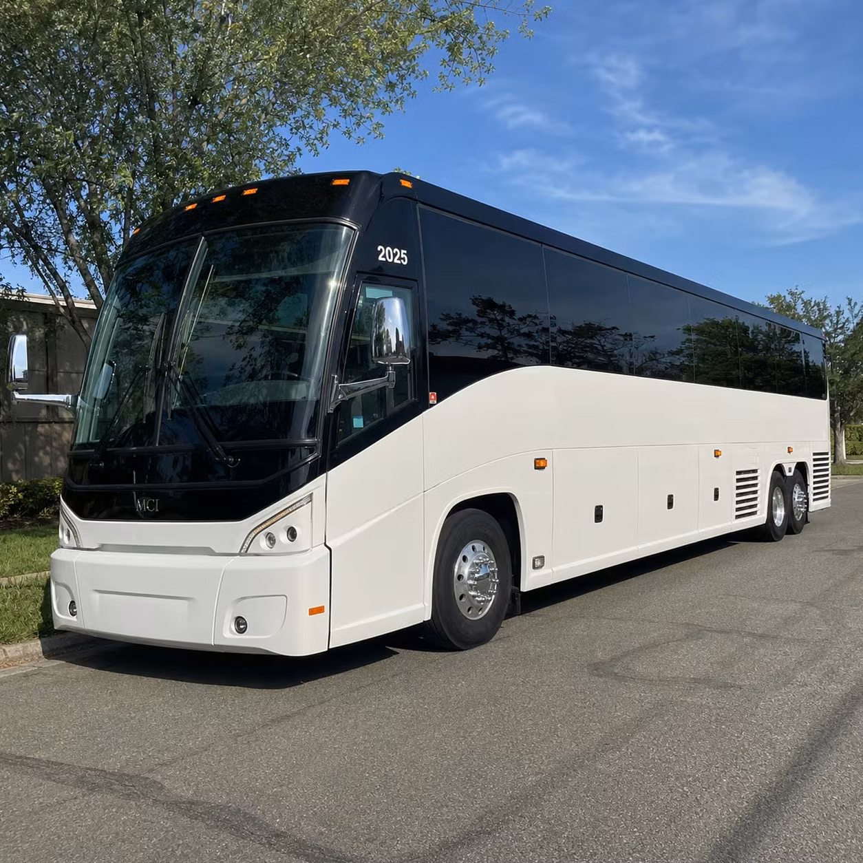 charterbusrichmond com puts richmond groups on the road to anywhere comfortably and on budget