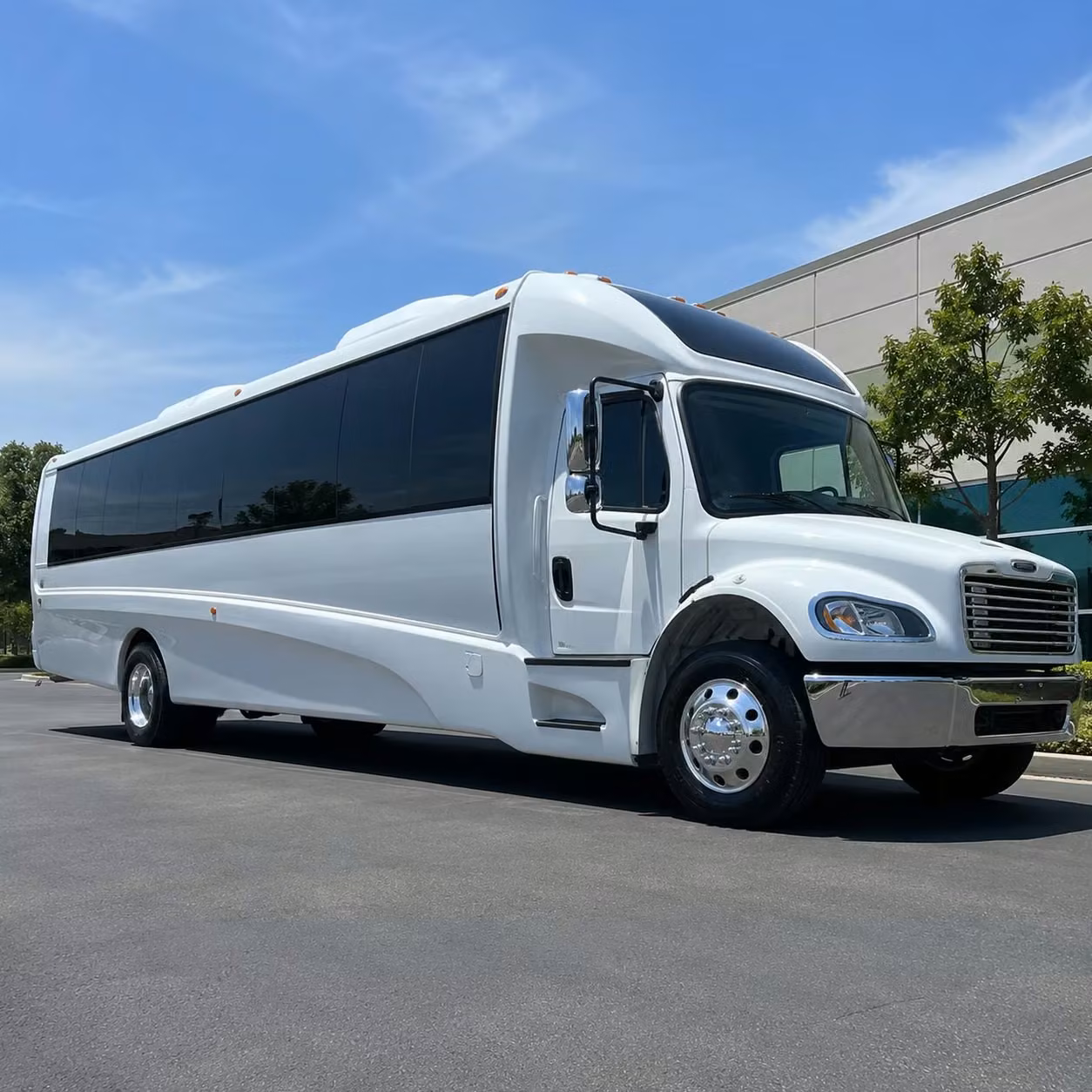 richmond 35 passenger minibus rental