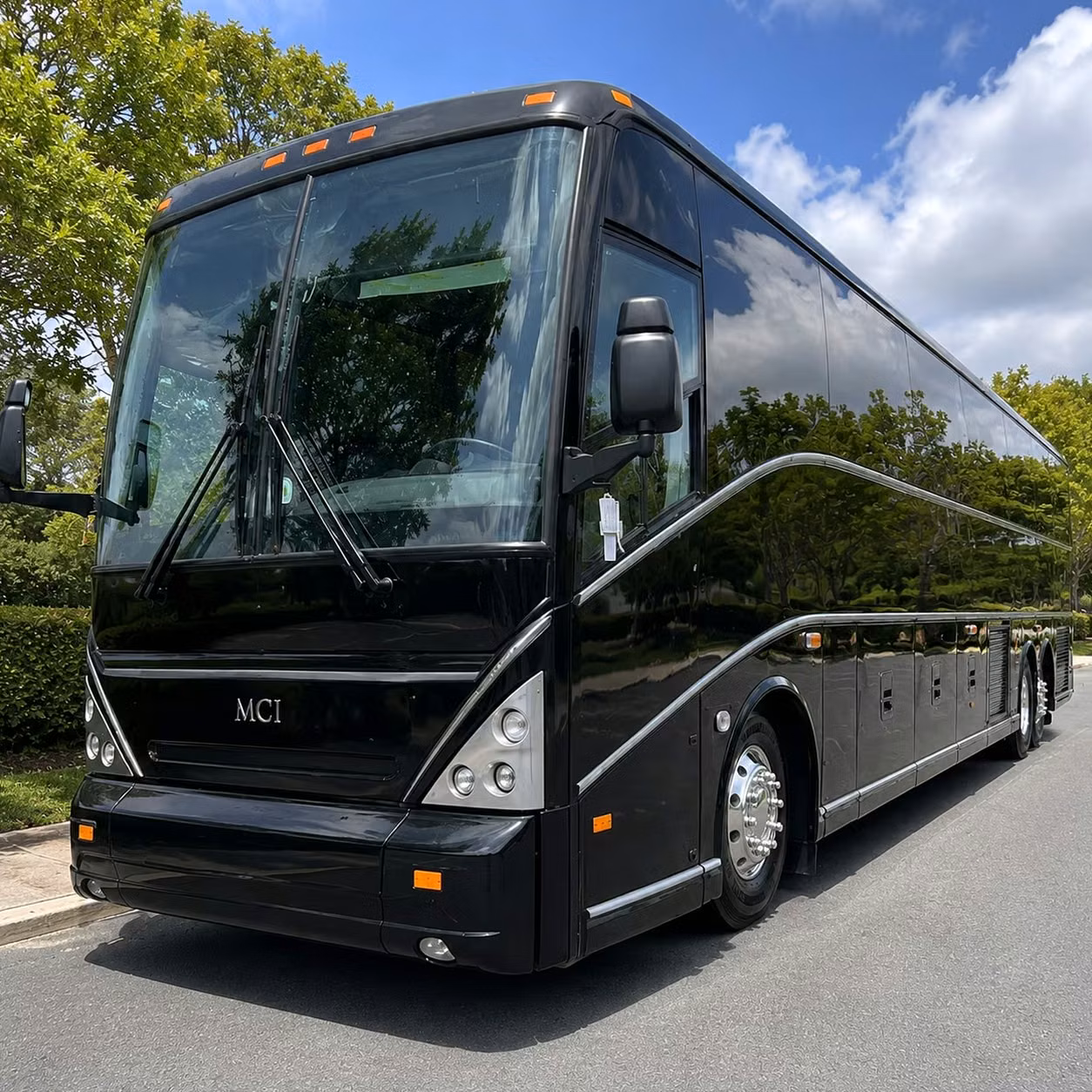 richmond wedding guest shuttle services that keep your big day running on time