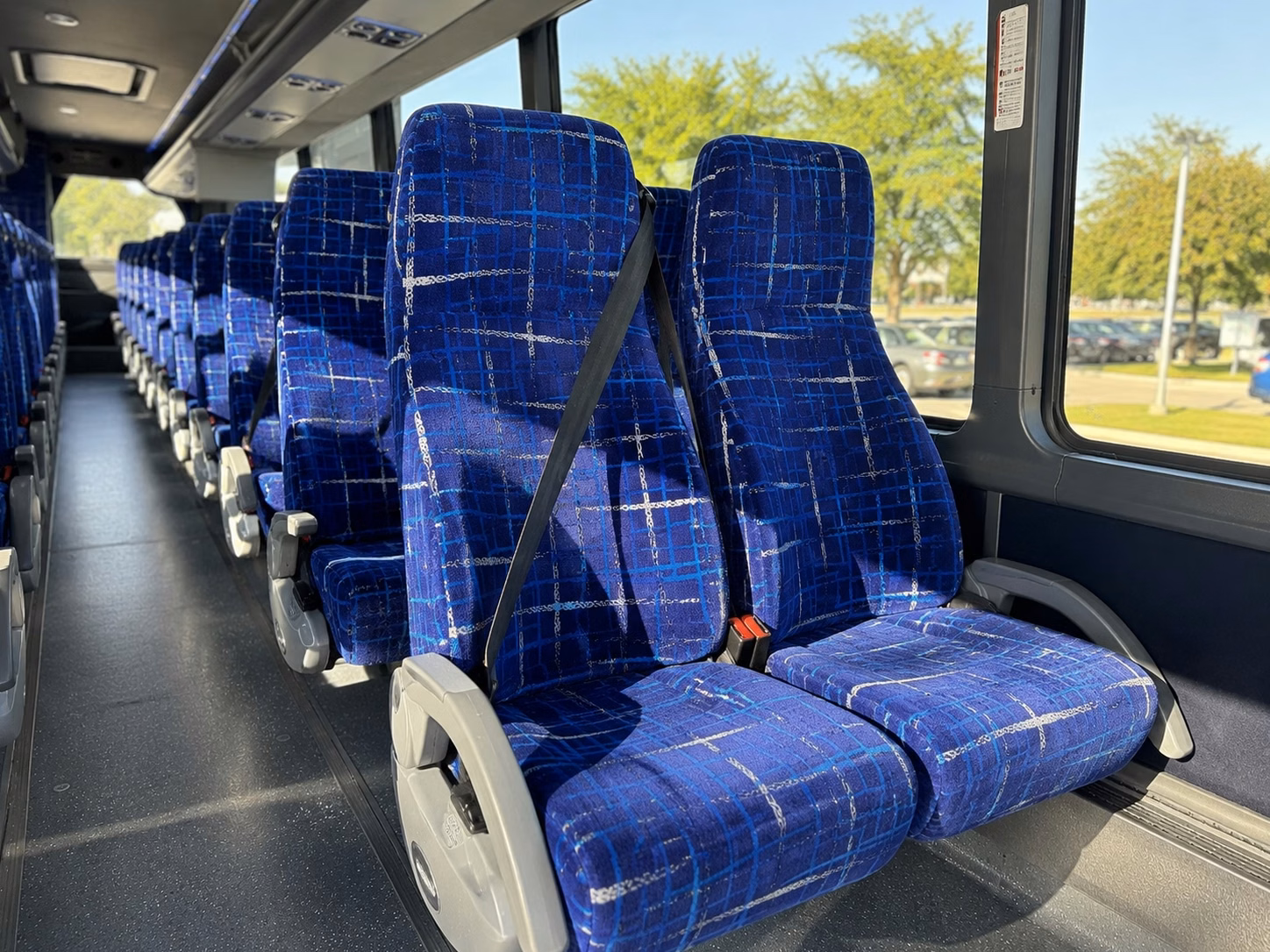 shuttle guests between richmond hotels and your wedding venue without a single headache