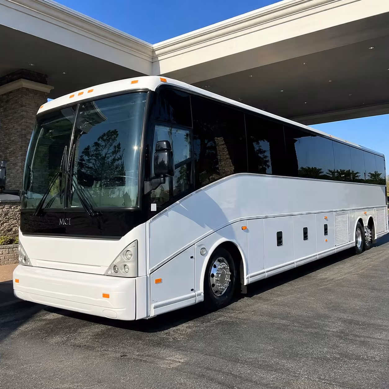 wedding guest shuttles between ric and richmond s top venues